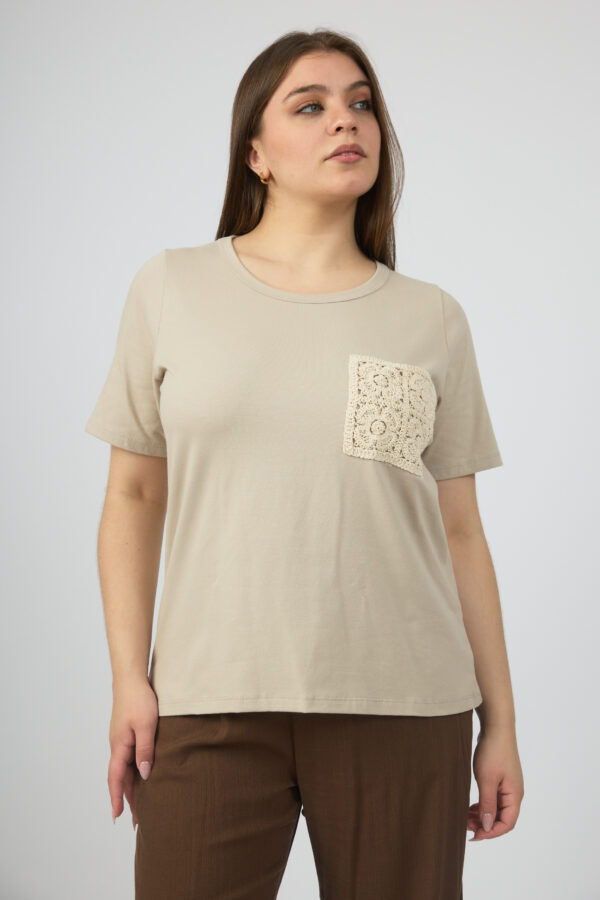 Remera de algodón viscosa con aplique bolsillo - Tres Angeles mayorista