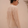 Camisa de broderie escote V - Tres Angeles mayorista