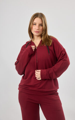 Buzo c/ cierre y capucha de viscosa c/ friza