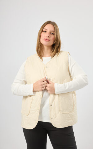 Chaleco c/corderito y bolsillos