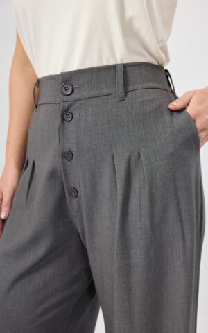 Pantalón palazzo sastrero con 4 pinzas y elástico espalda