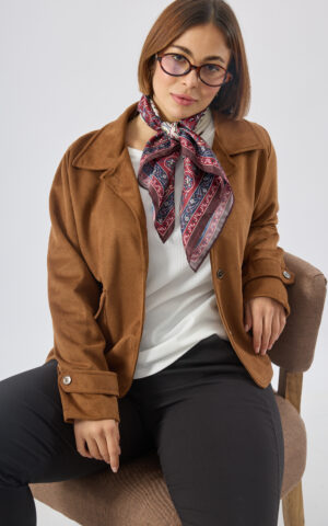 Camisaco gamuzado corto con bolsillos y charretera puños