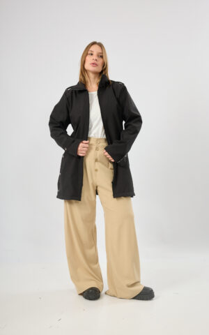 Piloto con polar y broches costado