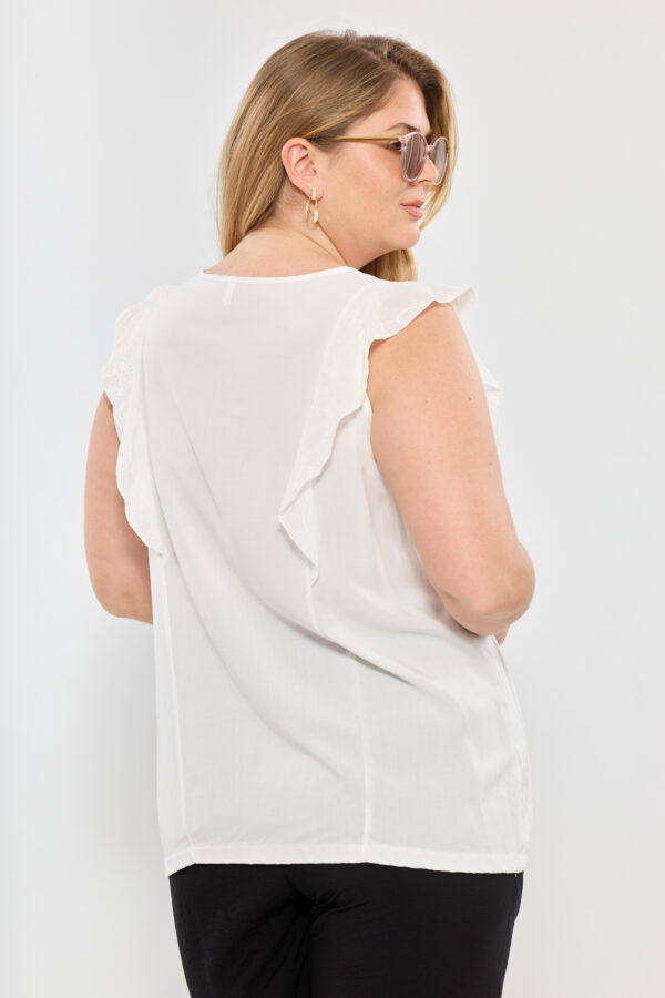 Blusa c/recortes volados broderie - Tres Angeles mayorista