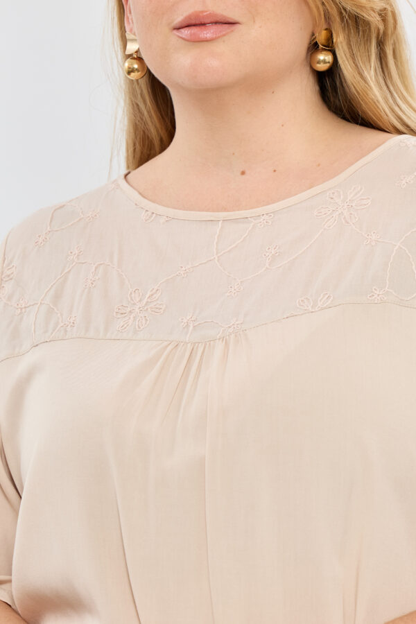 Blusa de fibrana con canesu broderie - Tres Angeles mayorista