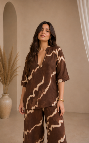 Blusa cuello mao tajos delanteros