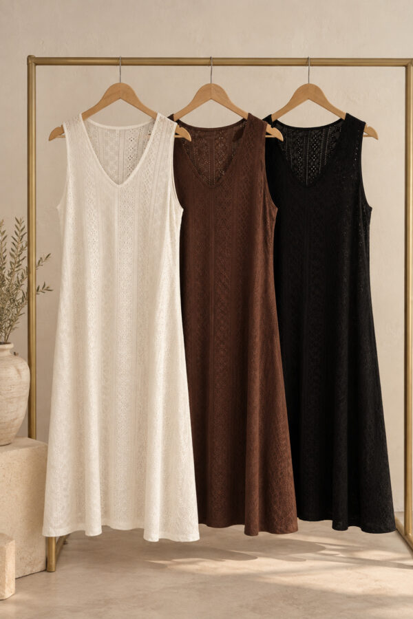 Vestido escote V de broderie de punto - Tres Angeles mayorista