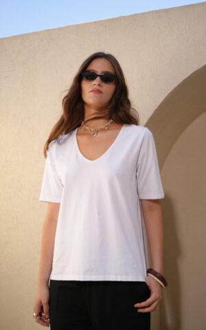 Remera escote V algodón uniqlo