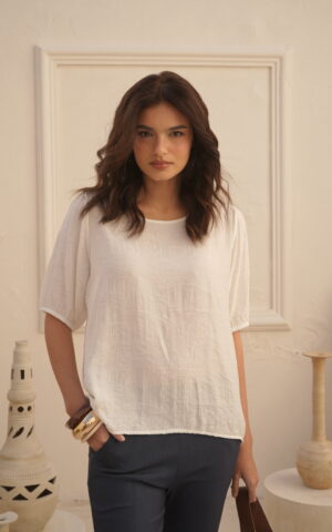 Blusa con frunces hombros y elástico puños