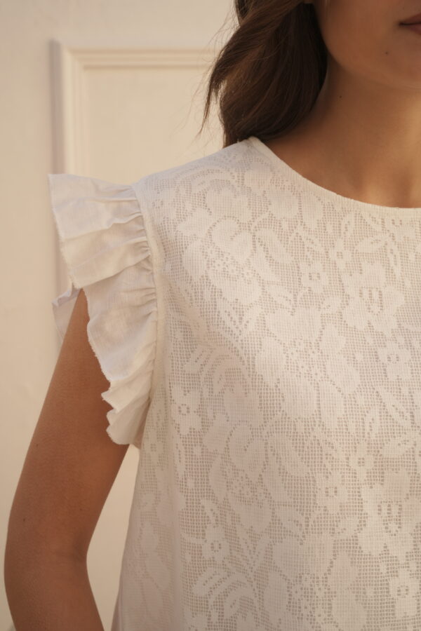 Blusa de broderie forrada con manga volado - Tres Angeles mayorista