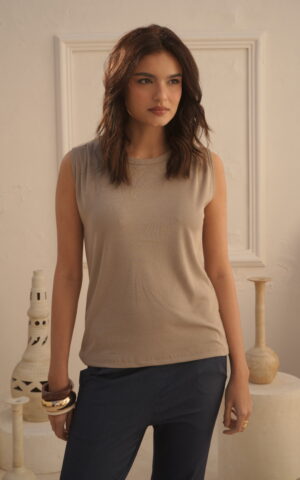 Remera de morley con tabla en los hombros