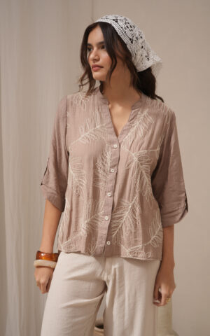 Camisa combi bordada de bambula c/ cuello mao