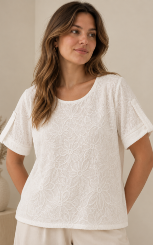 Remera broderie de punto con tira manga