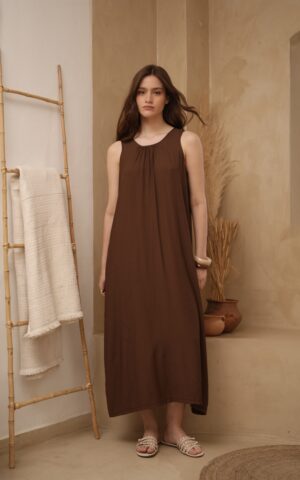 Vestido sin manga con frunces en el escote